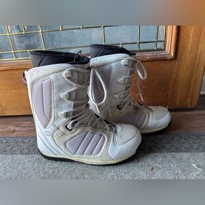 Women's Snowboarding Boots - White and Purple
